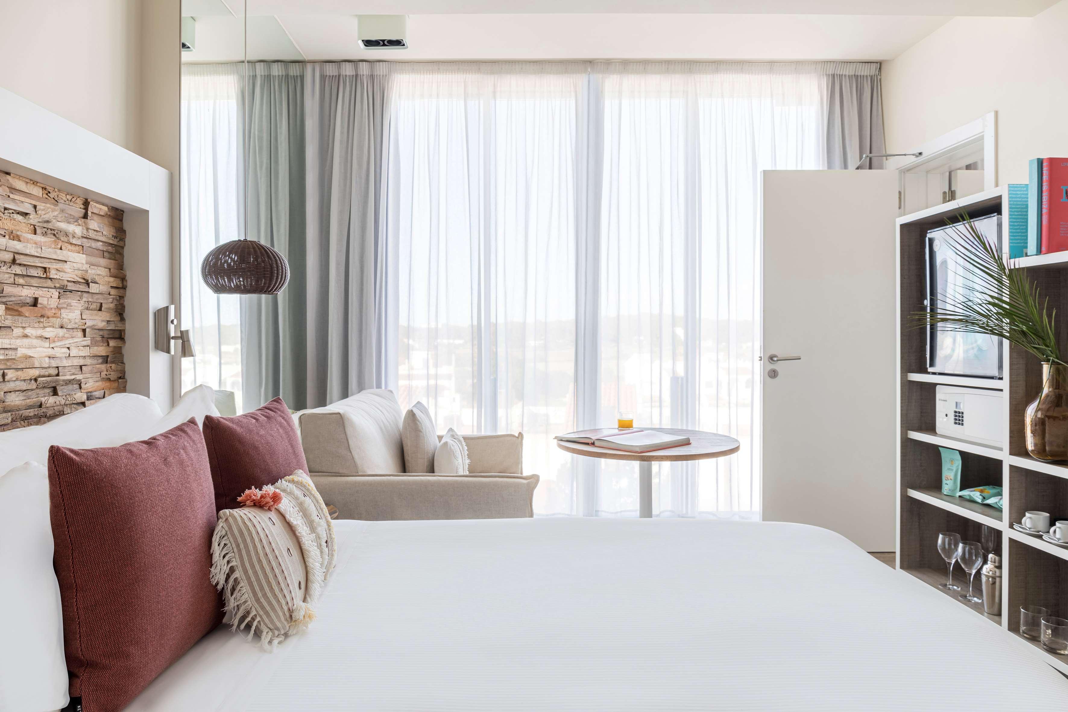 Me Ibiza - The Leading Hotels Of The World Santa Eularia des Riu Exterior foto