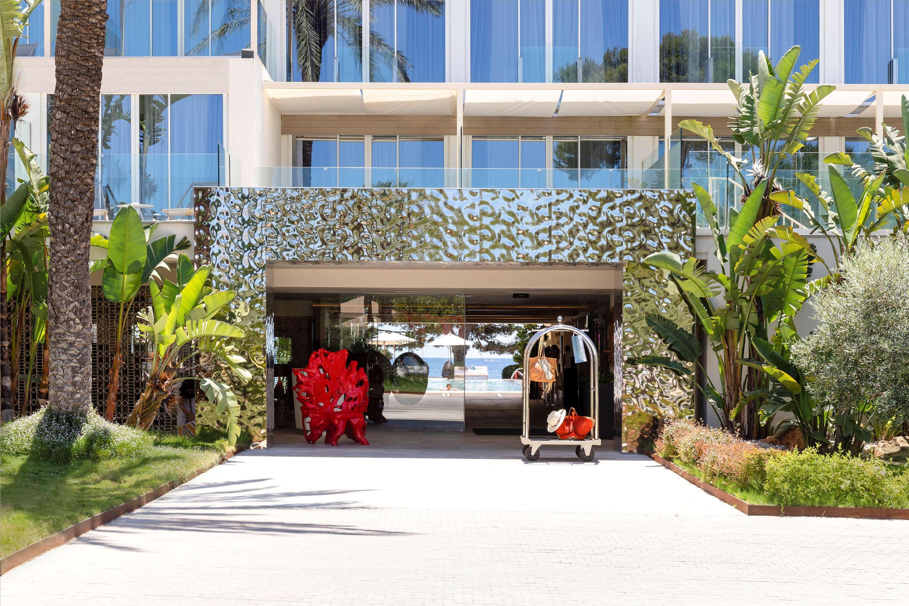 Me Ibiza - The Leading Hotels Of The World Santa Eularia des Riu Exterior foto