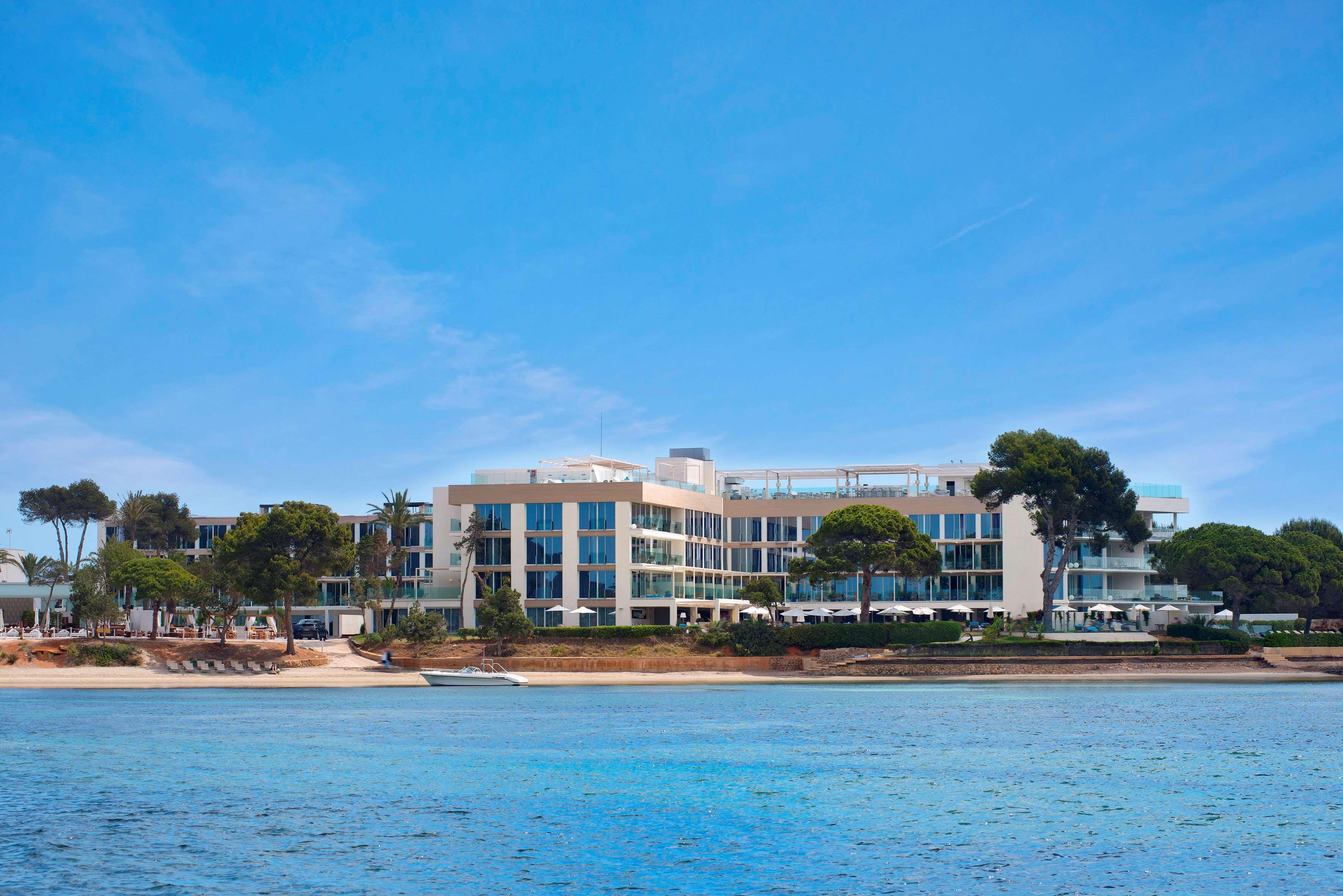 Me Ibiza - The Leading Hotels Of The World Santa Eularia des Riu Exterior foto