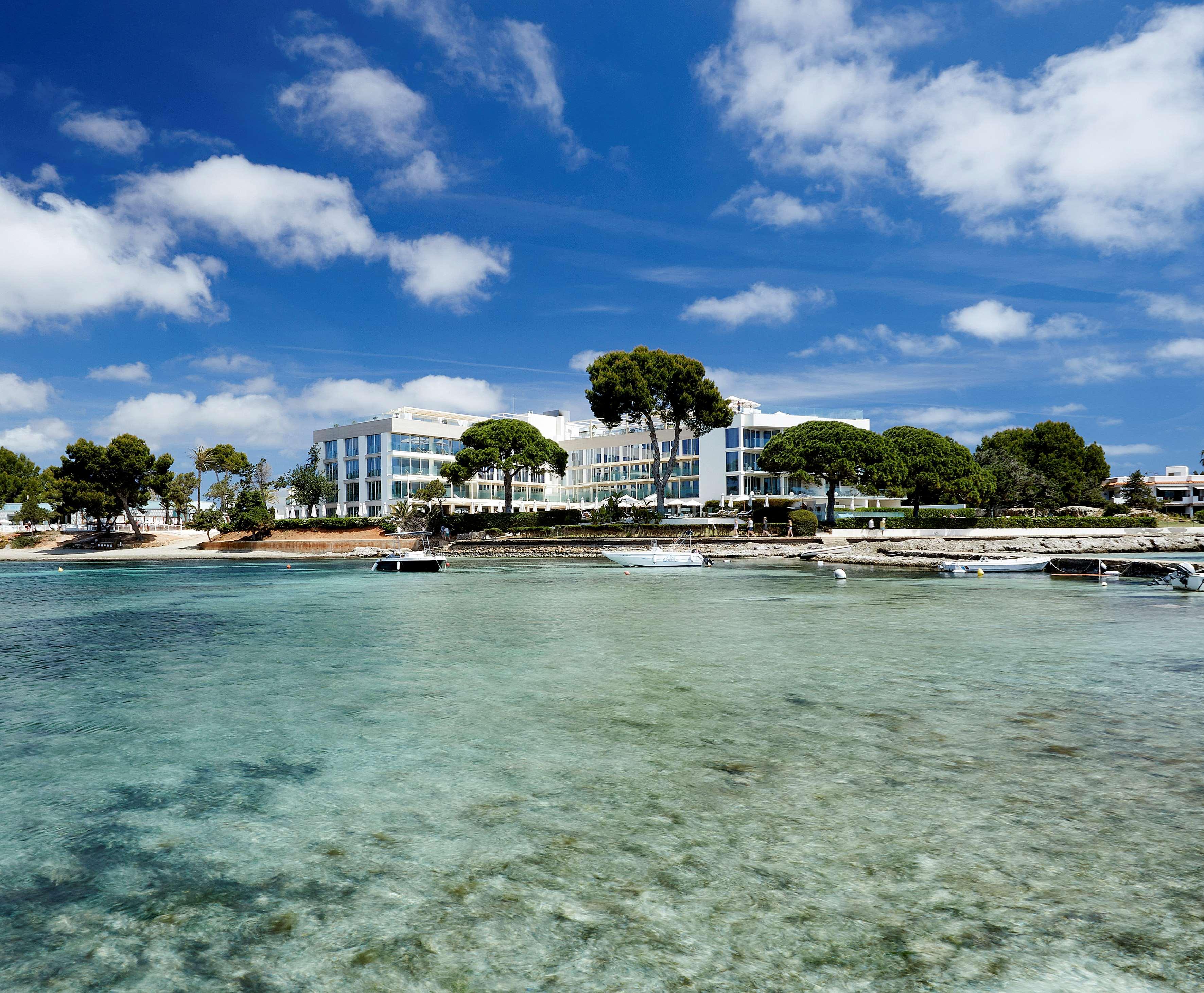 Me Ibiza - The Leading Hotels Of The World Santa Eularia des Riu Exterior foto