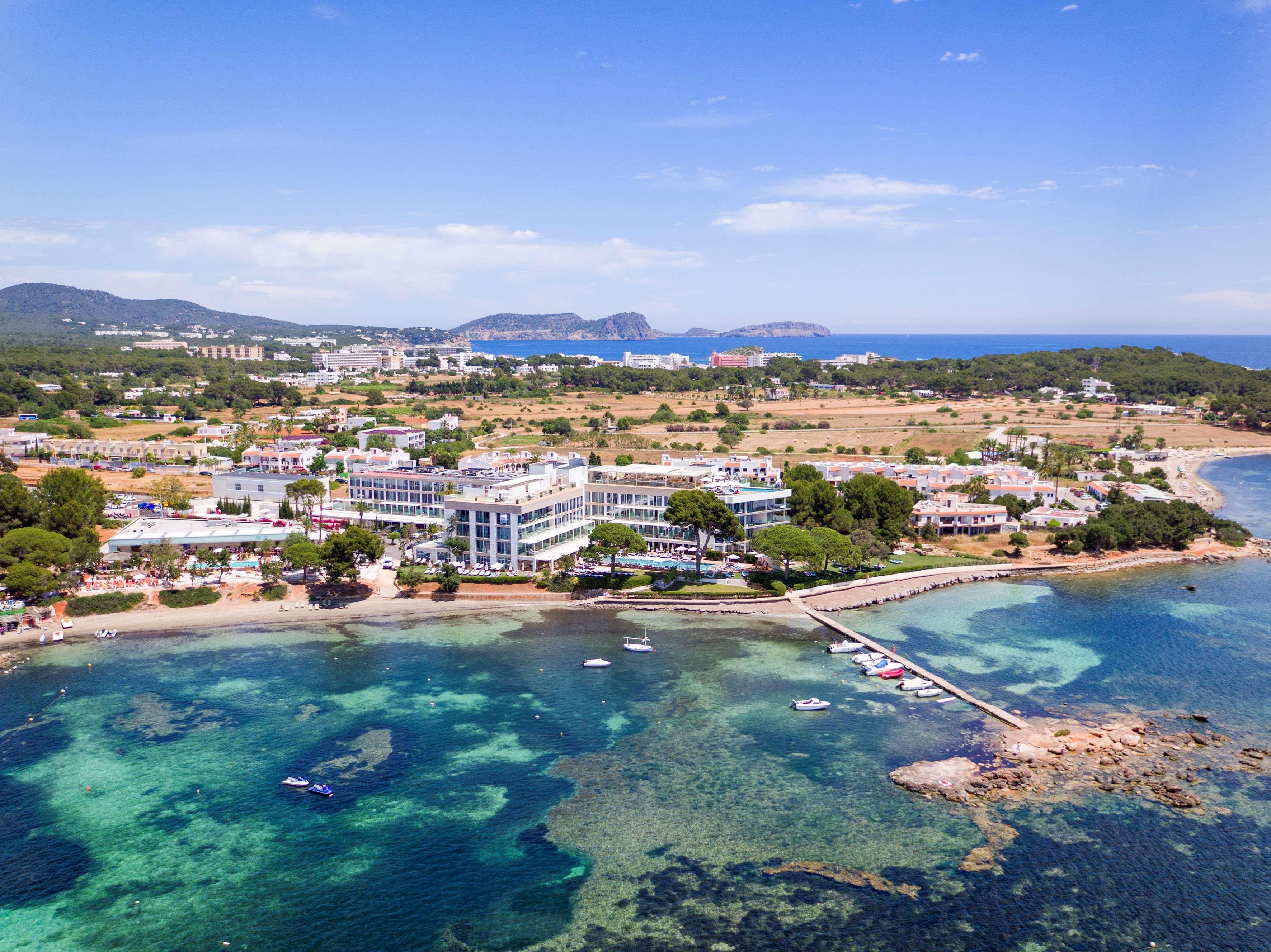 Me Ibiza - The Leading Hotels Of The World Santa Eularia des Riu Exterior foto