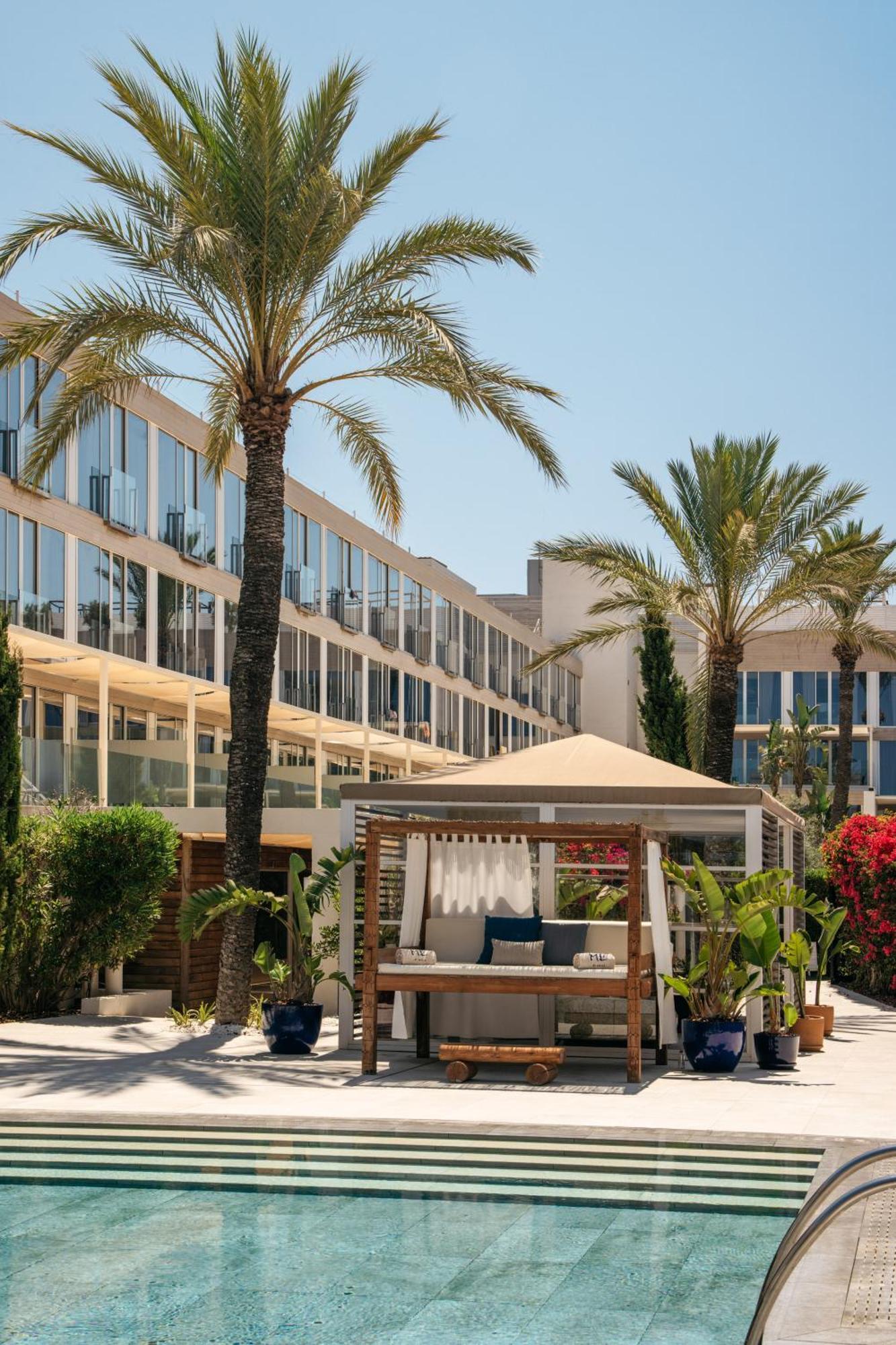 Me Ibiza - The Leading Hotels Of The World Santa Eularia des Riu Exterior foto